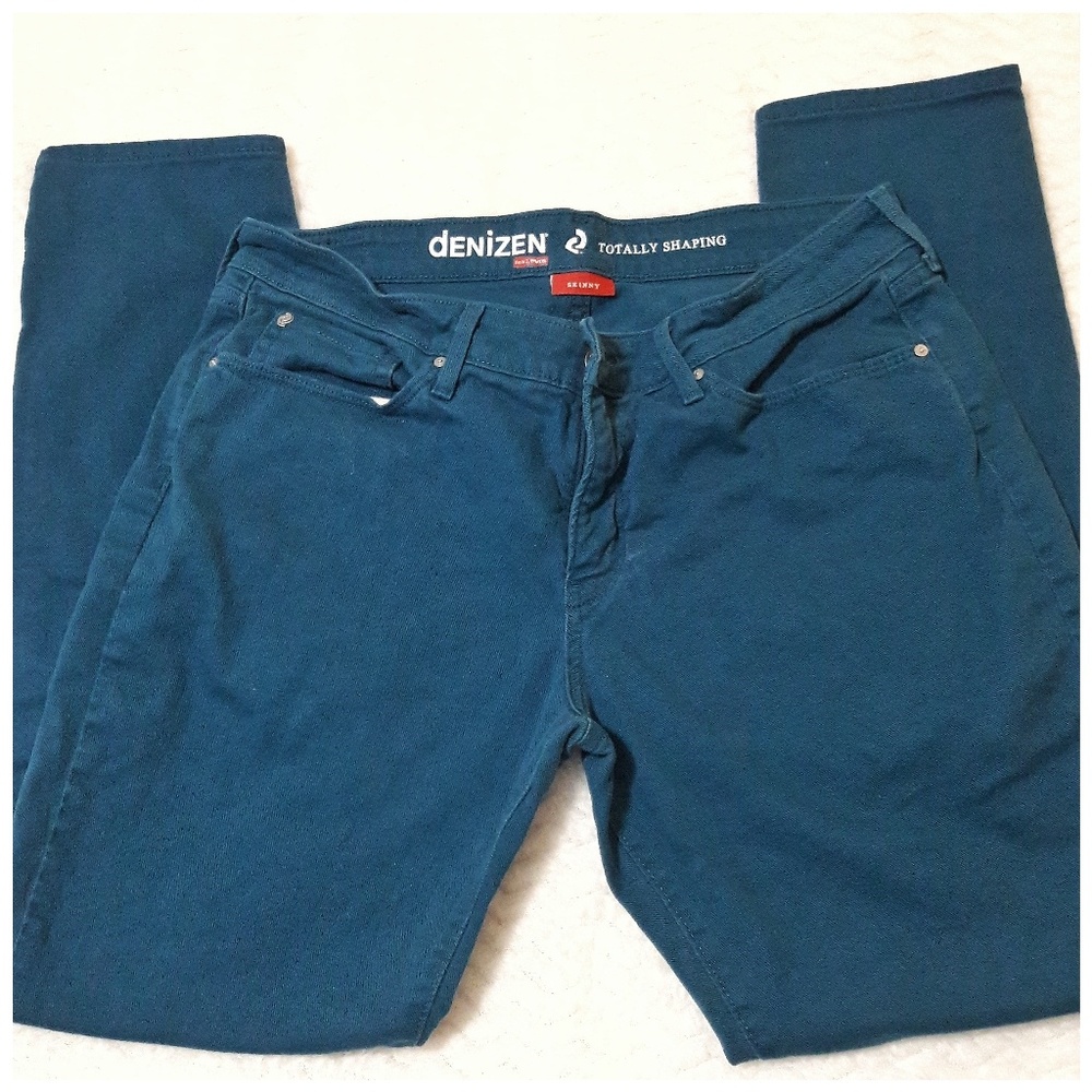 Levis Denizen totally shaping skinny jeans